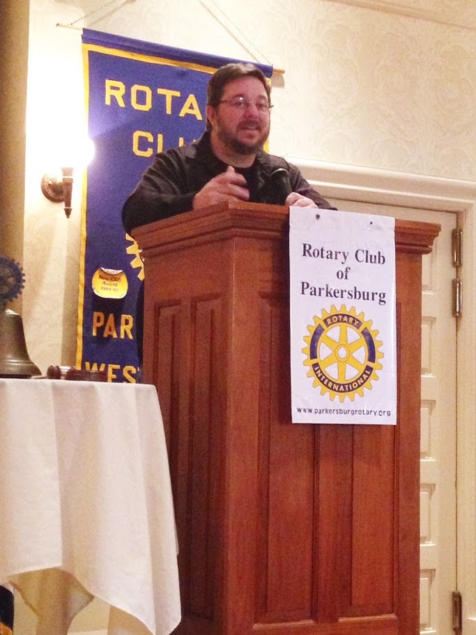 Jonny Defibaugh speaking at the Rotary Club of Parkersburg.